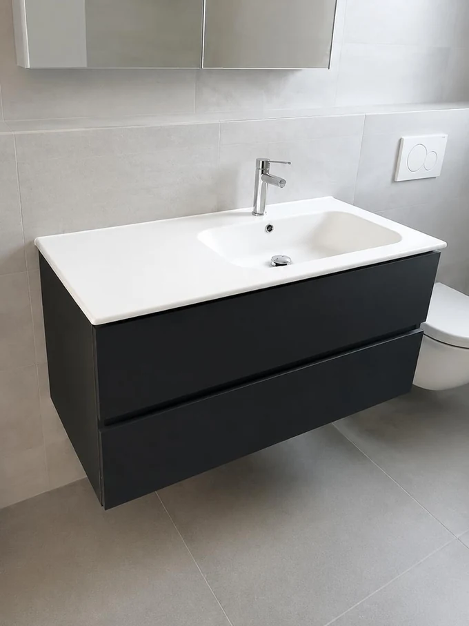 Meuble vasque noir à deux tiroirs avec grande vasque et miroir